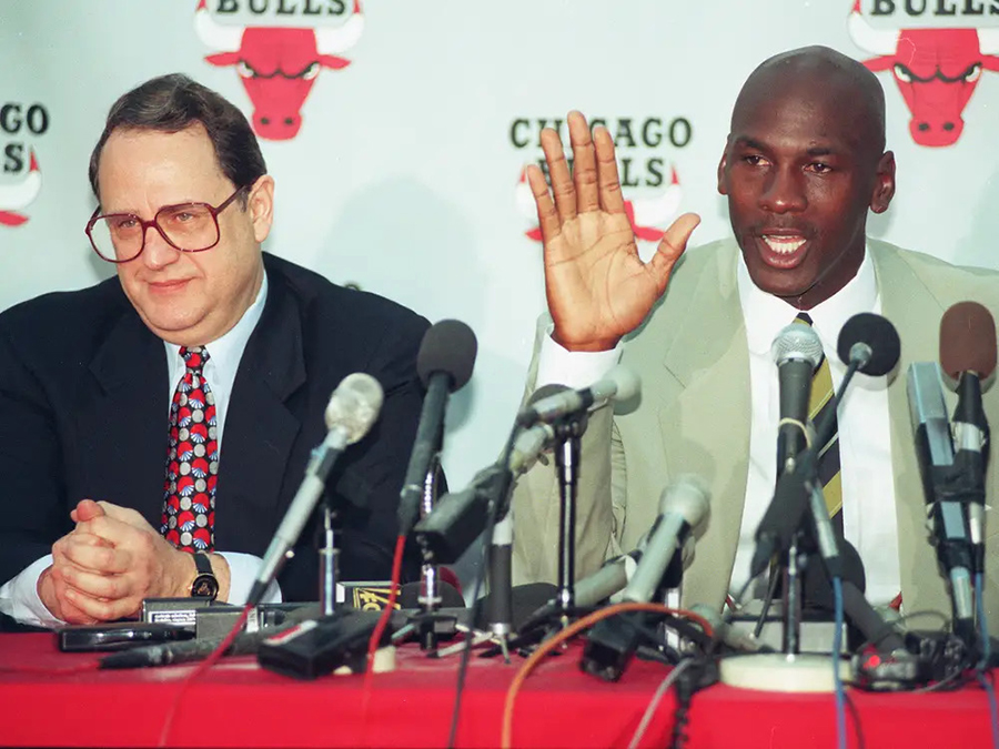 Jerry Reinsdorf and Michael Jordan on press conference