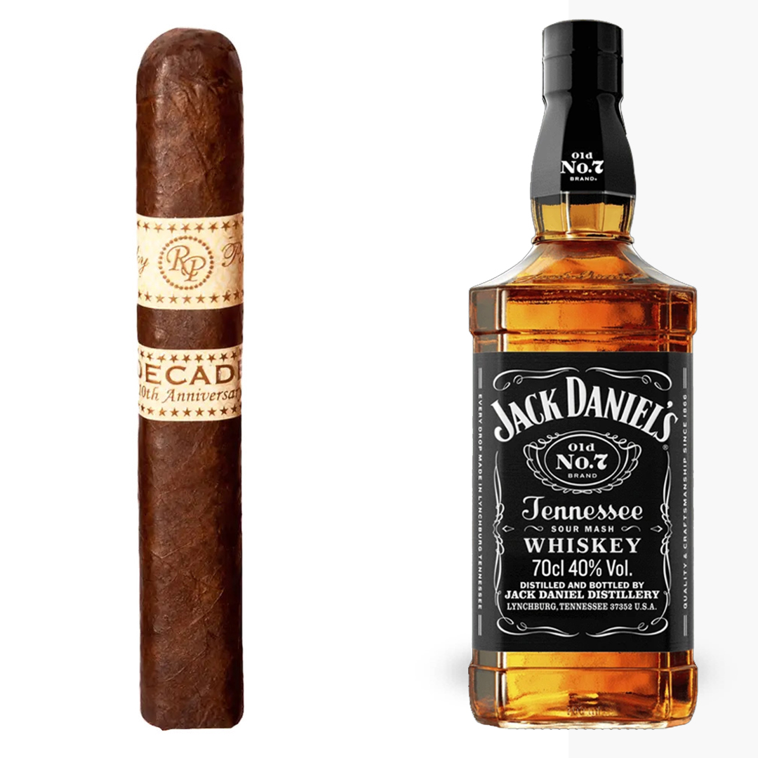 Whiskey and cigar pairing